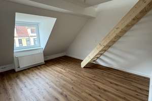 Sanierte Dachgeschosswohnung in Hamburg-Heimfeld inkl. großem Spitzboden – Alter Postweg 72, 21075 Heimfeld, Hamburg – Vorschaubild 9