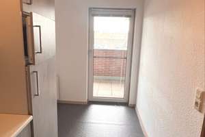 Renoviert! Seniorenwohnung 1-Zimmer am Stadtrand Luisenviertel (nur mit Wohnberechtigungsschein) – Schusterstraße 19, 42105 Elberfeld, Wuppertal – Vorschaubild 4