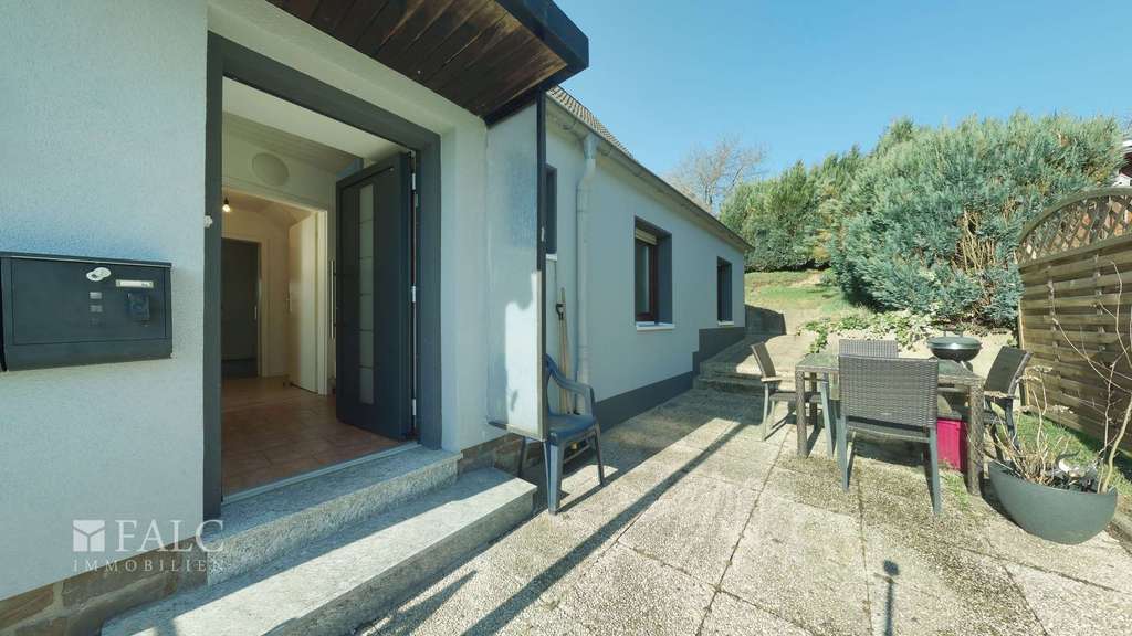 Immobilie in Wiehl - Eigenheim mit zusätzlicher Mieteinnahme – solides Zweifamilienhaus im Grünen - Bild 4