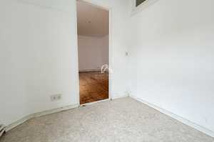 HELLE 2-ZIMMER-WOHNUNG MIT BALKON I DIELENBODEN I GEPFLEGT I RUHIG I PROVISIONSFREI – Holsteinische Straße 13, 10717 Berlin – Vorschaubild 10
