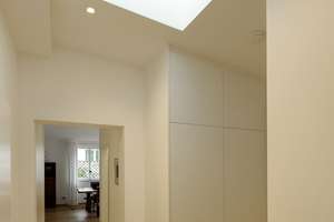 Sonnige, elegante 4 Raum DG Wohnung mit umlaufender Terrasse! Neuhausen Nymphenburg! – Nibelungenstraße 55d, 80639 Nymphenburg, München – Vorschaubild 3
