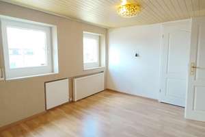Charmante Doppelhaushälfte mit Garten, Werkstatt & Garage in Augsburg-Göggingen – Die vollständige Adresse der Immobilie erhältst du vom Anbieter., 86199 Göggingen-Nordwest, Augsburg – Vorschaubild 16
