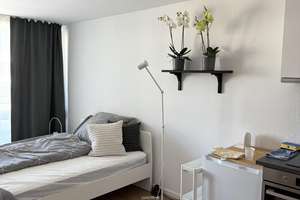 Stilvolle 1-Zimmer-Wohnung mit gehobener Innenausstattung mit Balkon und EBK in München Berg am Laim – 81673 Echarding, München – Vorschaubild 9