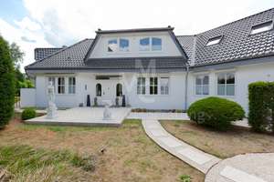 Traumvilla in Isernhagen-Süd mit 480 m² Wohnfläche - ohne Käuferprovision – Die vollständige Adresse der Immobilie erhältst du vom Anbieter., 30657 Isernhagen-Süd, Hannover – Vorschaubild 4
