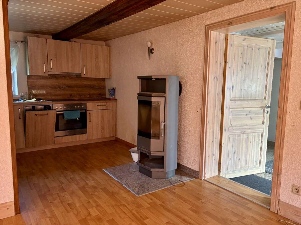 Immobilie in Seifhennersdorf - Großes Wohnhaus mit Ausbaureserven und Nebengelass - Bild 6