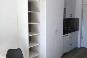 Voll möbliertes Studentenapartment mit Balkon und Dachterrasse – Firnhaberstraße 12 a, 86159 Hochfeld, Augsburg – Vorschaubild 7