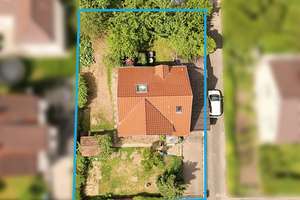 Einfamilienhaus in ruhiger, familienfreundlicher Lage von Betzingen – Die vollständige Adresse der Immobilie erhältst du vom Anbieter., 72770 Betzingen, Reutlingen – Vorschaubild 8