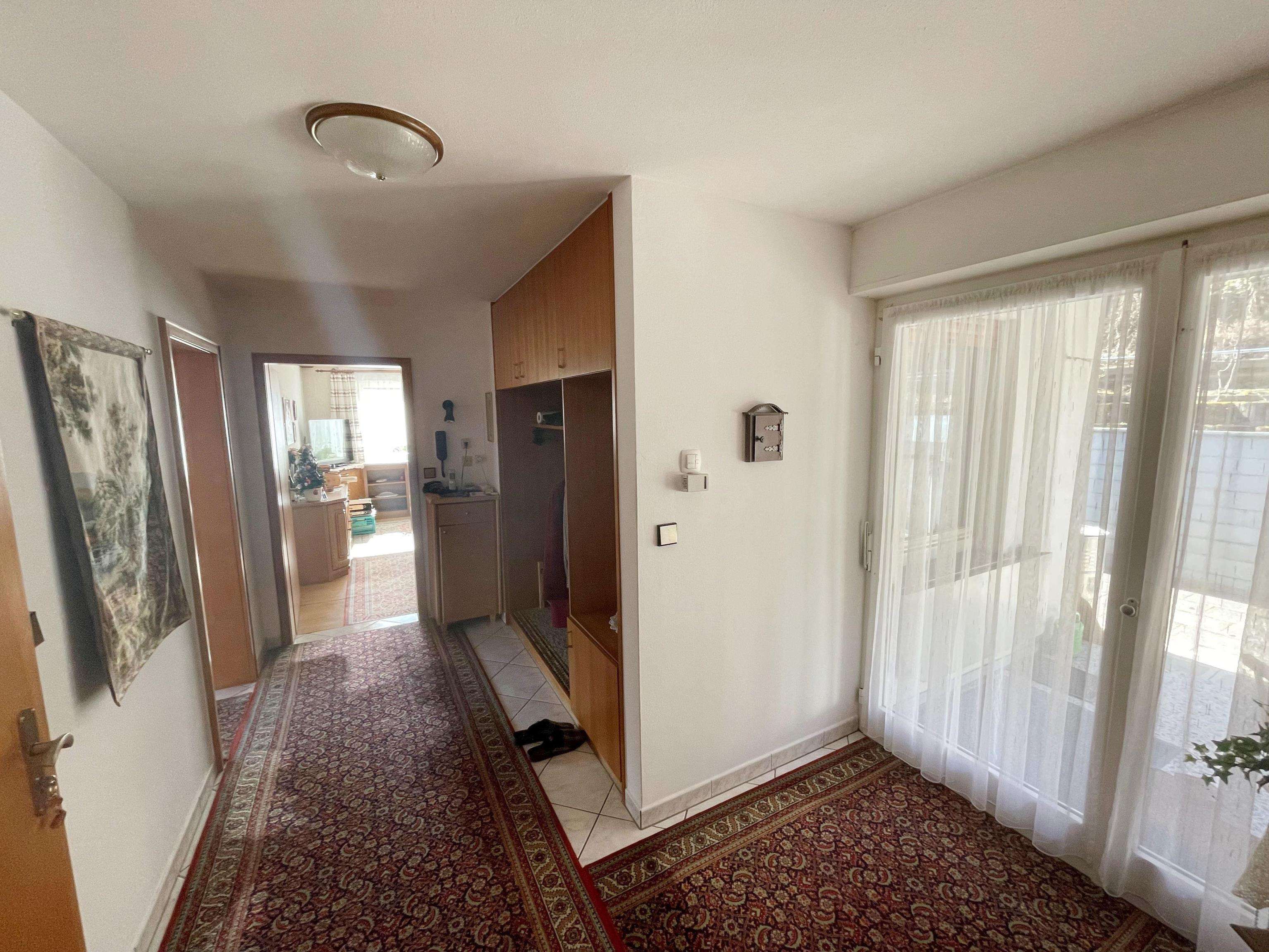 Immobilie in Hasel - Großzügiges Haus sucht Ihre Ideen zur neuen Nutzung - Bild 6