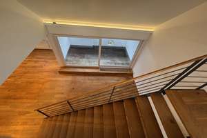 Exclusive Immobilie! Traumhaft schöne 4,5 Zi. DG Maisonette Wohnung in imposantem Altbau in S-West – Senefelderstraße 17, 70176 Feuersee, Stuttgart – Vorschaubild 2