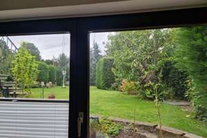**Ideal für Wochenendheimfahrer** Einliegerwohnung mit Gartenblick und kleinem Garten