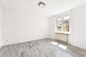 S-Feuerbach: charmante, geräumige 3-Zimmer-Wohnung mit eigenem Garten! – 70469 Feuerbach-Mitte, Stuttgart – Vorschaubild 4