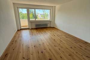 Lebendiges Pasing: 3-Zimmer-Wohnung mit Balkon und Stellplatz – Planegger Straße 87e, 81241 Pasing, München – Vorschaubild 10