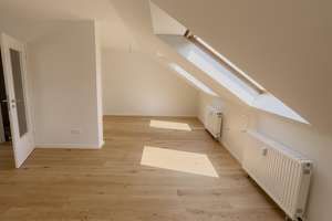 Sofort bezugsfrei nach Renovierung | Findorff | Garage | provisionsfrei | nahe Bürgerpark – Dresdener Straße 15, 28215 Weidedamm, Bremen – Vorschaubild 4