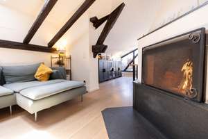 Ruhig gelegene Wohnung in Bonn Zentrum mit Dachterrasse und Kamin – Thomas-Mann-Straße 44a, 53111 Bonn-Zentrum, Bonn – Vorschaubild 2