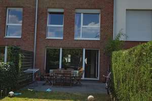 Schönes, ruhig gelegenes Reihenmittelhaus (Energiekl. B), 4 Zi, 2 Bäder, Garage, 200m zur U-Bahn – Hans-Vilz-Weg 5, 40489 Wittlaer, Düsseldorf – Vorschaubild 2