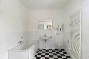 Property thumbnail 11