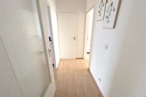 Kiel: FAKTOR 17,5 - 3,5 Zimmer Wohnung sucht neuen Eigentümer – Die vollständige Adresse der Immobilie erhältst du vom Anbieter., 24109 Mettenhof, Kiel – Vorschaubild 4