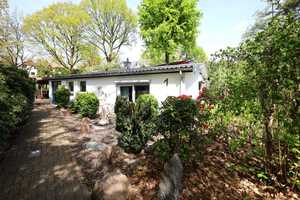 Zentral! Bungalow mit großem Grundstück – Harburg (Kreis) – Vorschaubild 1