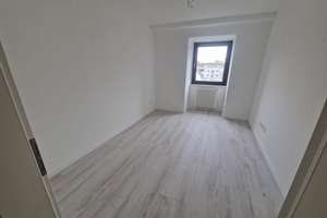 Lichtdurchfluteter Wohntraum mit Tetraeder-Blick – Erstbezug nach Kernsanierung! – Beckstraße 97, 46238 Batenbrock, Bottrop – Vorschaubild 11
