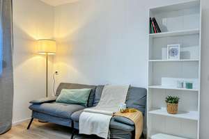 Moderne 2-Zimmer-Wohnung mit Weinkeller in Untertürkheim – Strümpfelbacher Straße 10, 70327 Untertürkheim (Ortsteil), Stuttgart – Vorschaubild 2