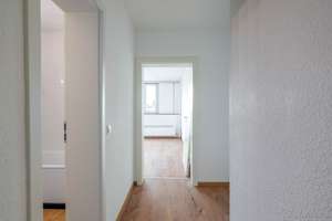 Herkules-Hochhaus Köln: Sanierte, flexible 4-Zimmer-Wohnung für Eigennutzer & Anleger – Die vollständige Adresse der Immobilie erhältst du vom Anbieter., 50823 Neuehrenfeld, Köln – Vorschaubild 5