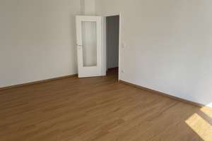 Bitte nur Mailanfragen: Helle 2 Zi-Whg. m. Balkon in der Donaustaufer Str. Nähe Milchwerk – 93059 Reinhausen, Regensburg – Vorschaubild 2
