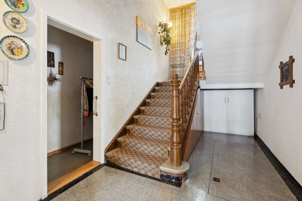 Immobilie in Markt Rettenbach - Charmantes Wohnhaus mit Wintergarten und viel Platz im Herzen von Markt Rettenbach - Bild 3