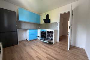 Erstbezug nach Sanierung – Moderne 2-Zimmer-Wohnung mit Balkon in Bremen – Eichelnkämpe 28, 28277 Kattenturm, Bremen – Vorschaubild 2
