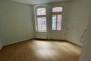 Zentrale 2-Zimmer-Wohnung mit zwei Balkonen sucht neuen Mieter! – Schillerstr. 26, 99096 Löbervorstadt, Erfurt – Vorschaubild 4