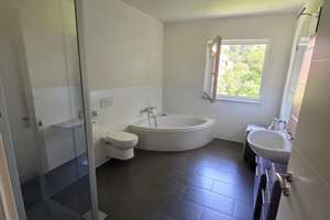 Bad Bellingen: Wohntraum mit Fernblick | 126 m² | 2 Balkone | Garage – Die vollständige Adresse der Immobilie erhältst du vom Anbieter., 79415 Bad Bellingen – Vorschaubild 4