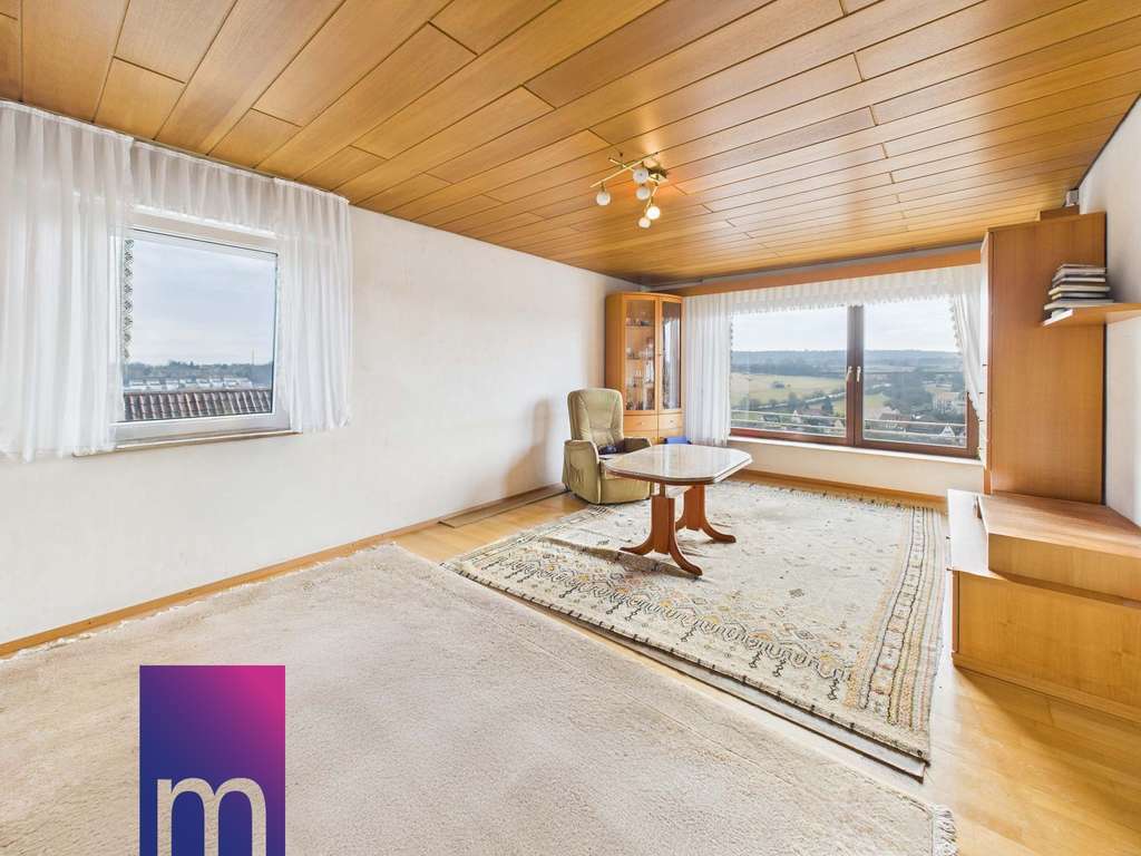 Immobilie in Denkendorf - Raumwunder! Freistehendes 2-Fam.-Haus mit großer Scheune/Werkstatt, tollem Grundstück und Weitblick - Bild 3