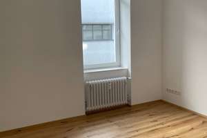 Hell und ruhig! Sanierte 4 Zimmer Altbauwohnung in Mitten der Duisburger Innenstadt. – Kuhstr. 23-25, 47051 Altstadt, Duisburg – Vorschaubild 8