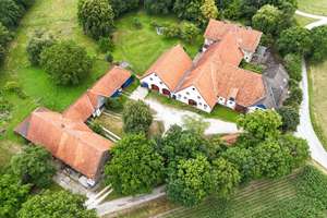 Größe, die beeindruckt – Anwesen mit Seltenheitswert – Die vollständige Adresse der Immobilie erhältst du vom Anbieter., 33829 Borgholzhausen – Vorschaubild 3