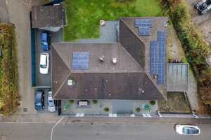 Exklusive Bungalow Villa mit WOW-EFFEKT! Pool, Sauna, Riesengarten, PV und viiiiiel Platz! – Reutlingen (Kreis) – Vorschaubild 18