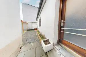 IMMOPARTNER - DENKMALGESCHÜTZT. SANDSTEINHAUS. ERLANGEN – Erlangen – Vorschaubild 2