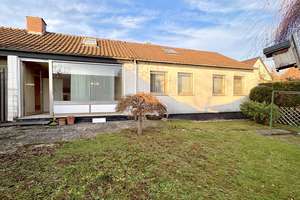 Charmanter Bungalow 
mit Potenzial inkl. Garage – Die vollständige Adresse der Immobilie erhältst du vom Anbieter., 71336 Waiblingen – Vorschaubild 1