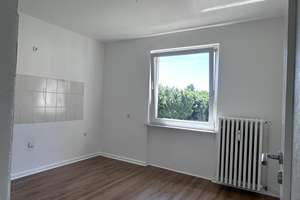 Frisch renovierte 2,5 Raum-Wohnung in Oberhausen-Dümpten – Feldmannstr. 85, 46045 Dümpten, Oberhausen – Vorschaubild 6