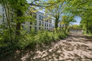 Deiker Höfe: Gut geschnittene 5-Zimmer-Wohnung mit Einbauküche und Loggia! – 40468 Stockum, Düsseldorf – Vorschaubild 12