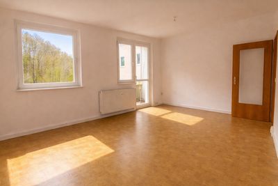 Familienwohnung oder Kapitalanlage?4-Zimmer Wohnung, mit zwei Balkonen und Stellplatz vereint beides