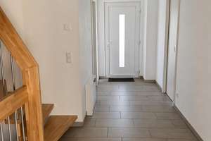 Stadt trifft Natur:  5 Zimmer-Reihenmittelhaus mit Seenähe – Die vollständige Adresse der Immobilie erhältst du vom Anbieter., 13405 Tegel, Berlin – Vorschaubild 2