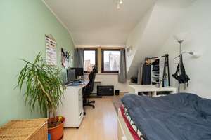Charmante Dachgeschosswohnung mit drei Zimmern – attraktive Kapitalanlage in Bremen – Die vollständige Adresse der Immobilie erhältst du vom Anbieter., 28199 Hohentor, Bremen – Vorschaubild 8