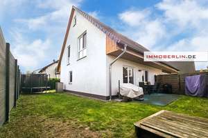 IMMOBERLIN.DE - Energieeffiziente Doppelhaushälfte mit Ausbaupotenzial in behaglicher Lage – Die vollständige Adresse der Immobilie erhältst du vom Anbieter., 13127 Französisch Buchholz, Berlin – Vorschaubild 1