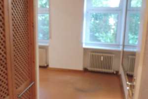 vermietete 4-Zimmer Erdgeschosswohnung mit Terrasse und Außenfläche in Lichterfelde (Steglitz) – Adolf-Martens-Straße 19, 12205 Lichterfelde, Berlin – Vorschaubild 10