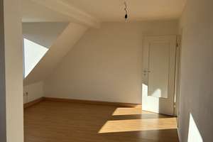 Charmante DG-Wohnung mit viel Licht in Essen-Frohnhausen sucht ab Mai neuen Mieter*in – Rankestr. 2, 45144 Frohnhausen, Essen – Vorschaubild 11