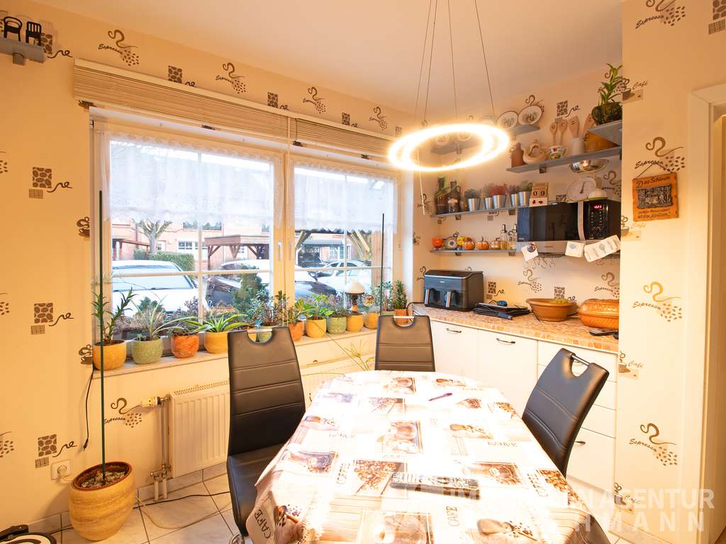 Immobilie in Rüdnitz - Solides Reihenhaus mit Terrasse, Garten und Fernwärme - Bild 2