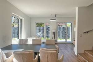 Exklusiver Neubau in Meiendorf: Moderne Stadthäuser in gefragter Lage – 22145 Rahlstedt, Hamburg – Vorschaubild 4
