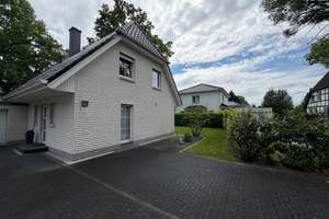 Groß-Buchholz: Freistehendes Einfamilienhaus in schöner Lage, BJ 2007 – Die vollständige Adresse der Immobilie erhältst du vom Anbieter., 30627 Misburg-Nord, Hannover – Vorschaubild 5