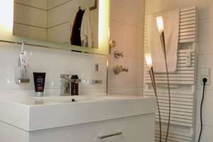 Lichtdurchflutetes Wohnglück im Herzen Stuttgarts – 4 Zimmer möbliert mit Balkonen,ideal auch als WG – Kriegerstraße 12, 70191 Heilbronner Straße, Stuttgart – Vorschaubild 8