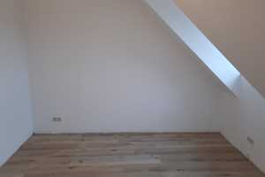 frisch renovierte Dachgeschosswohnung im Herzen von Erfurt – Röntgenstr. 1, 99085 Erfurt – Vorschaubild 10