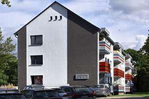 Moderne Wohnung mit Loggia // 2.OG links